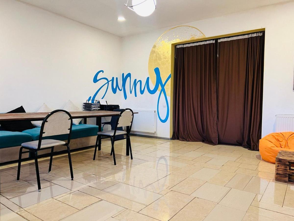 Sunny Hostel Tbilisi Eksteriør bilde